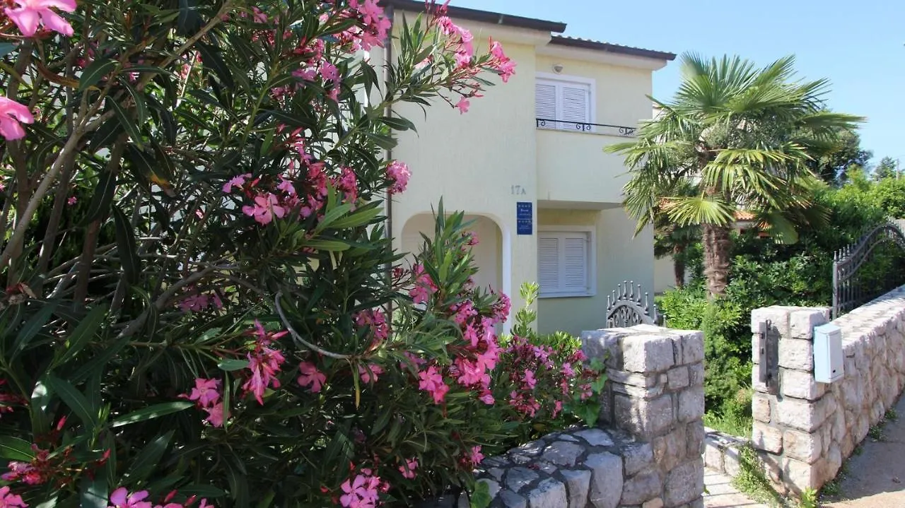 Apartments Grahovac Malinska Pensión