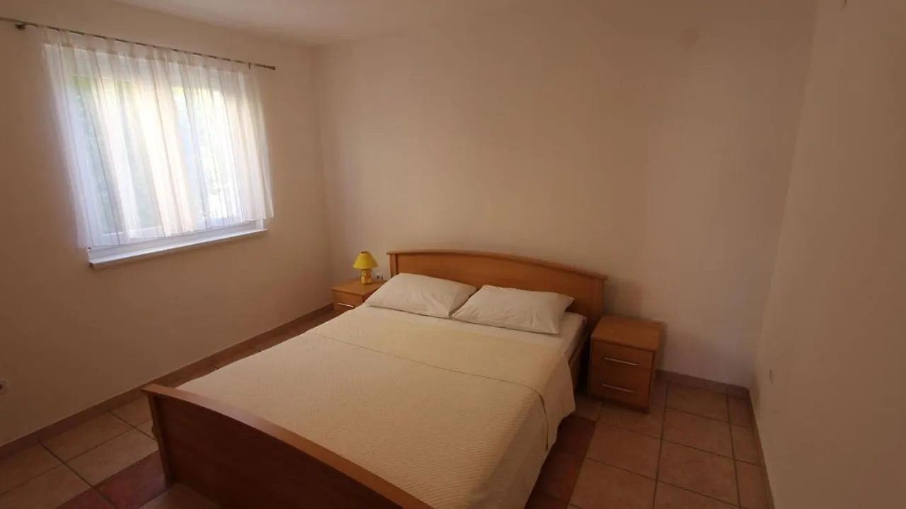Apartments Grahovac Malinska