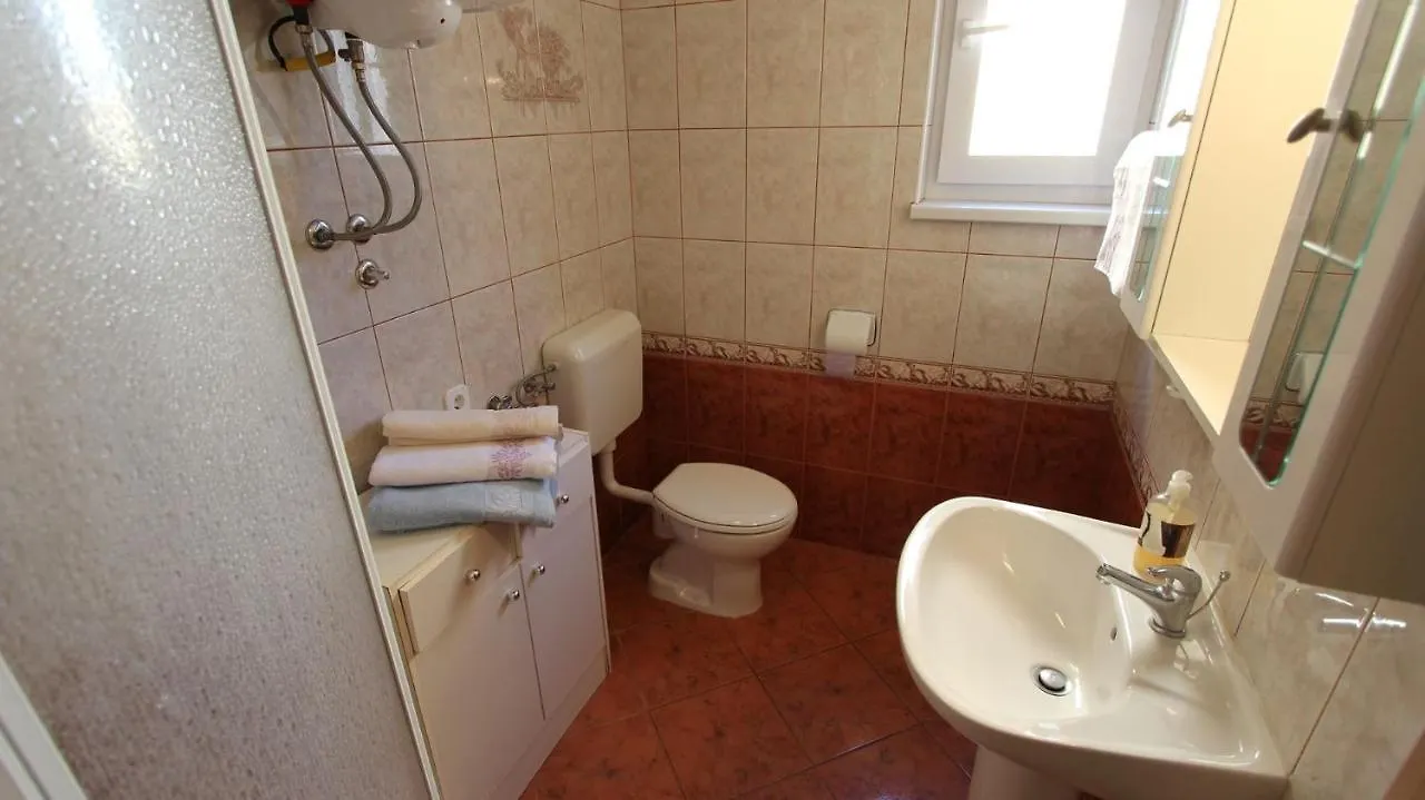Apartments Grahovac Malinska